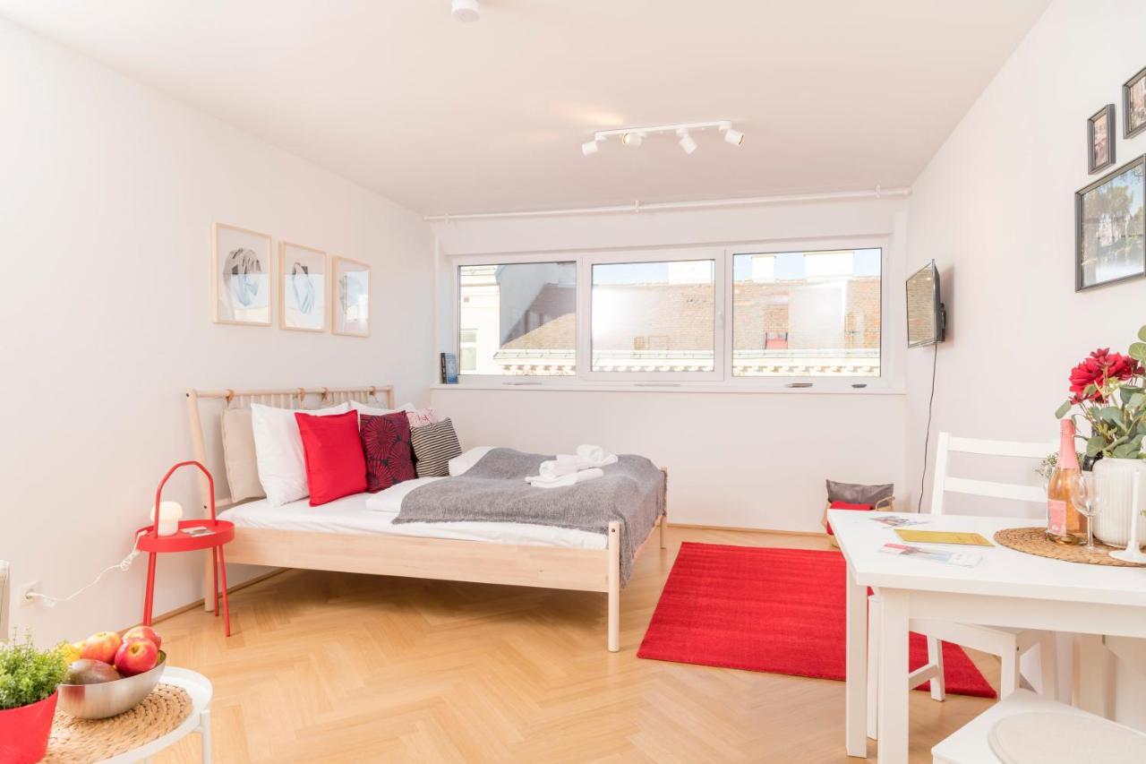 Red Monkey Vienna Apartment Esterno foto